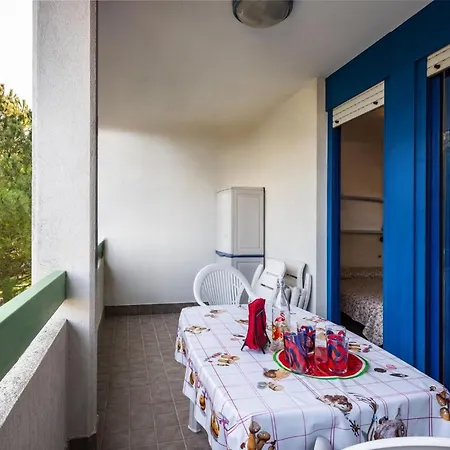 Cozy With Comfortable Terrace Apartment