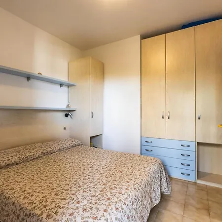 Cozy With Comfortable Terrace *